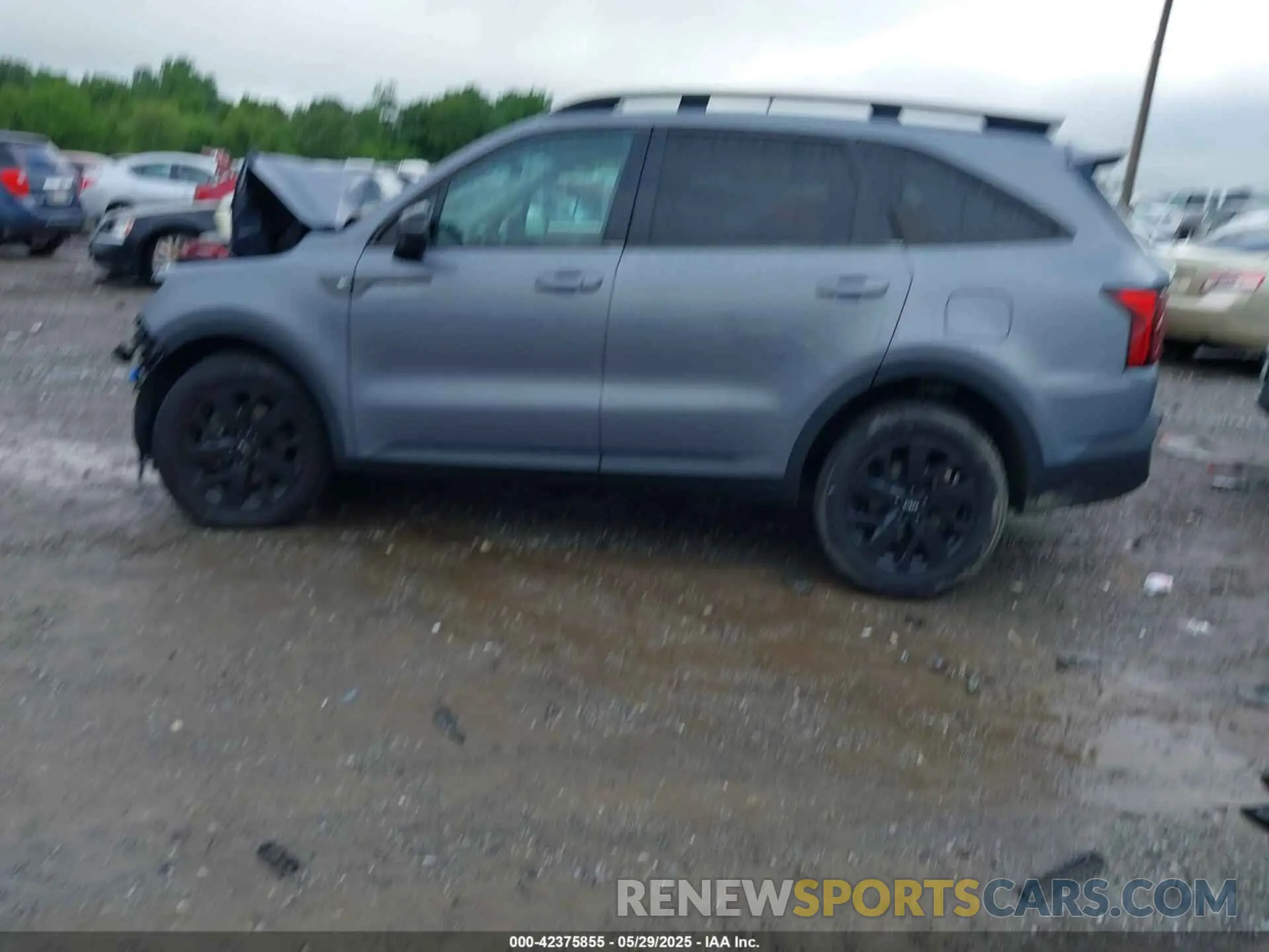 15 Photograph of a damaged car 5XYRLDLC1NG085105 KIA SORENTO 2022