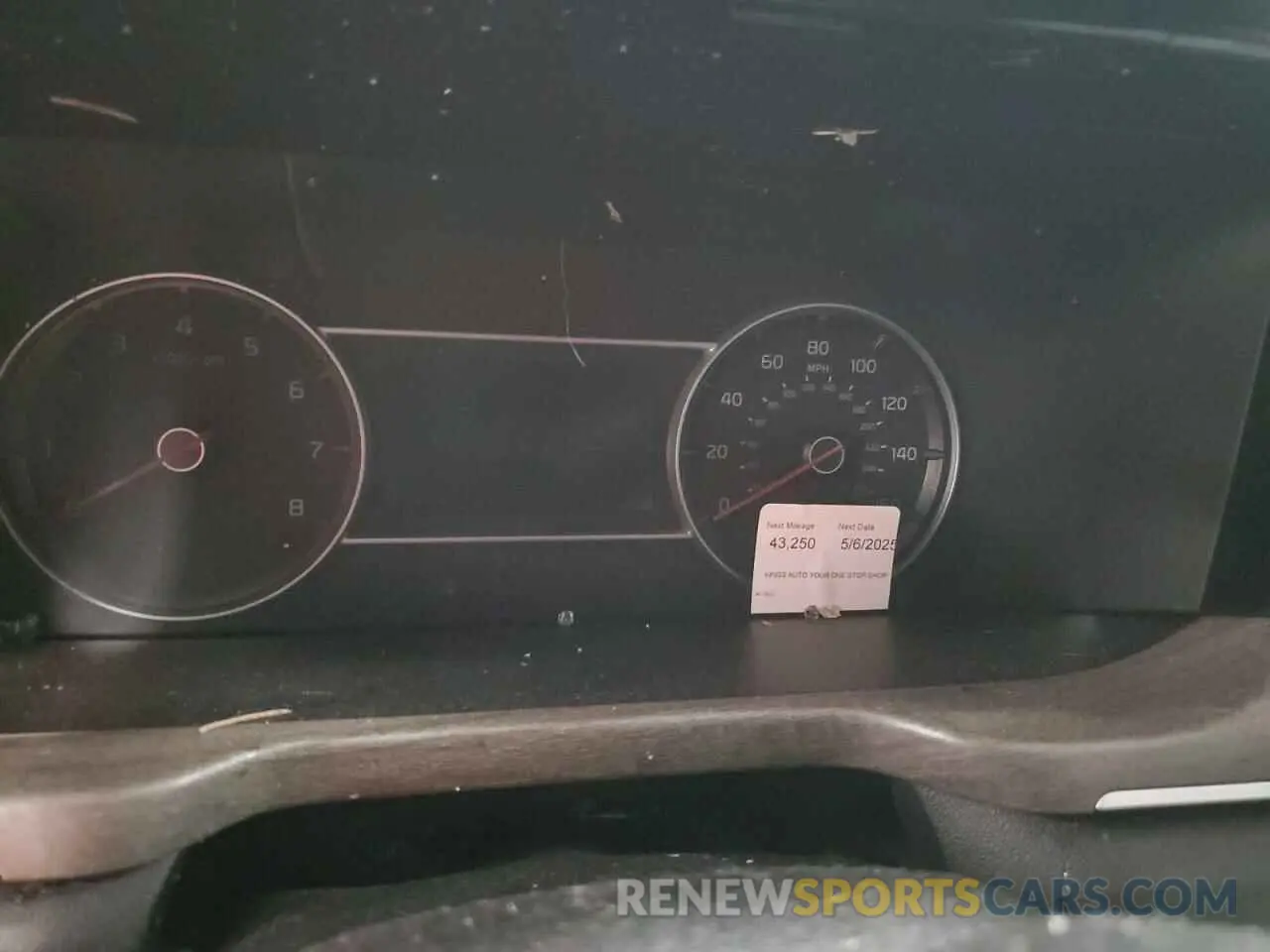 9 Photograph of a damaged car 5XYRLDLC1NG085136 KIA SORENTO 2022