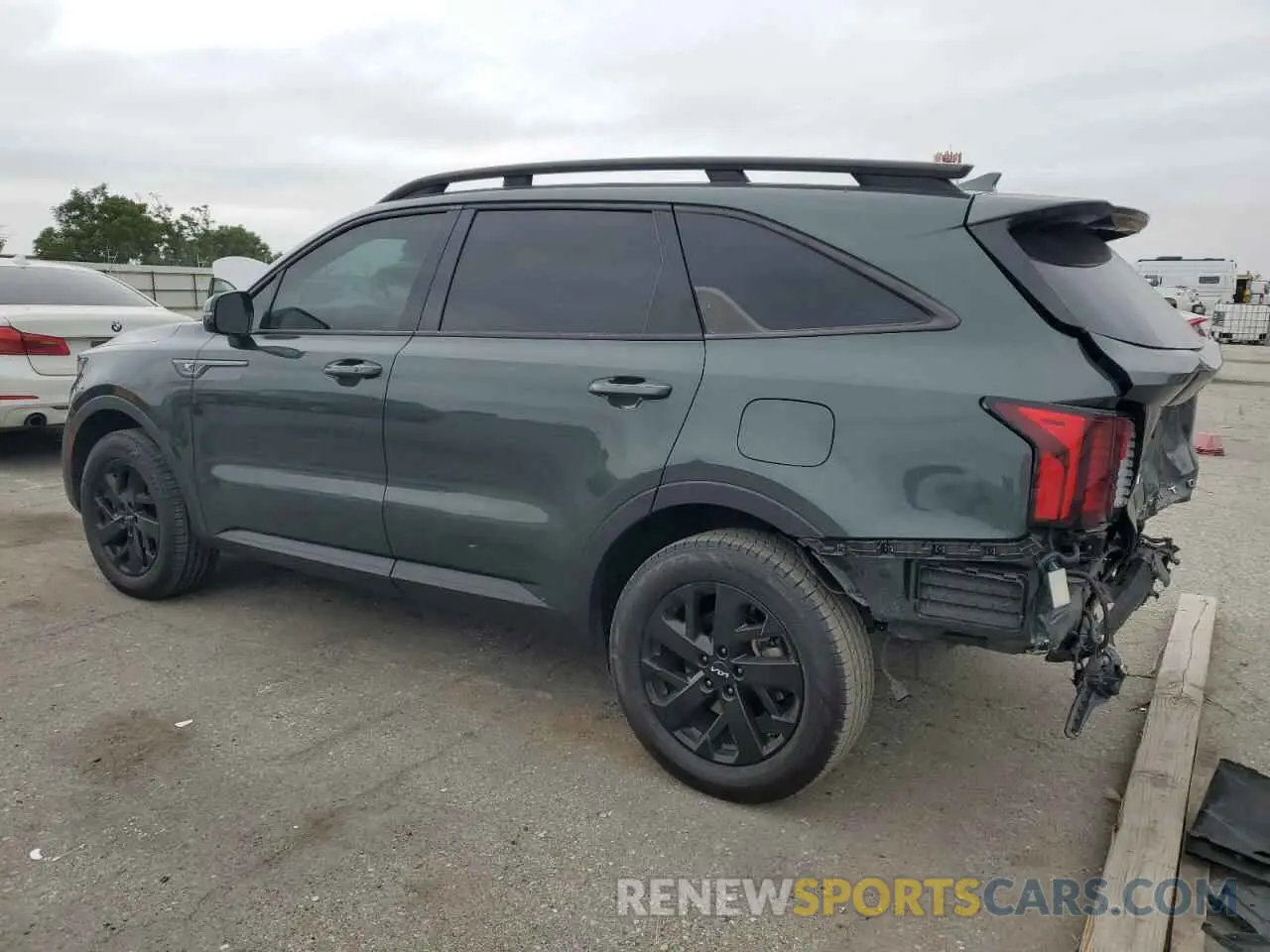 2 Photograph of a damaged car 5XYRLDLC2NG094265 KIA SORENTO 2022