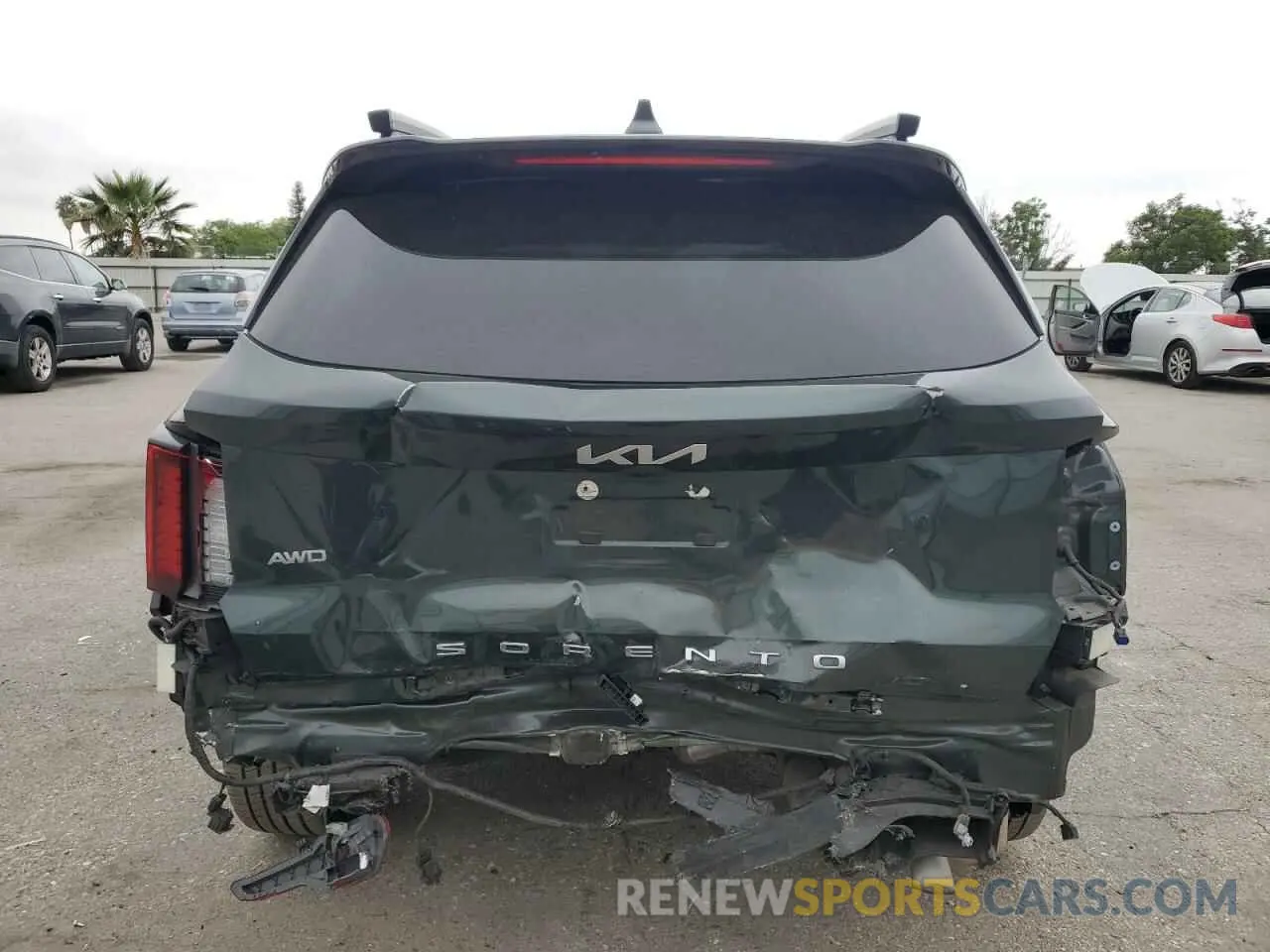 6 Photograph of a damaged car 5XYRLDLC2NG094265 KIA SORENTO 2022
