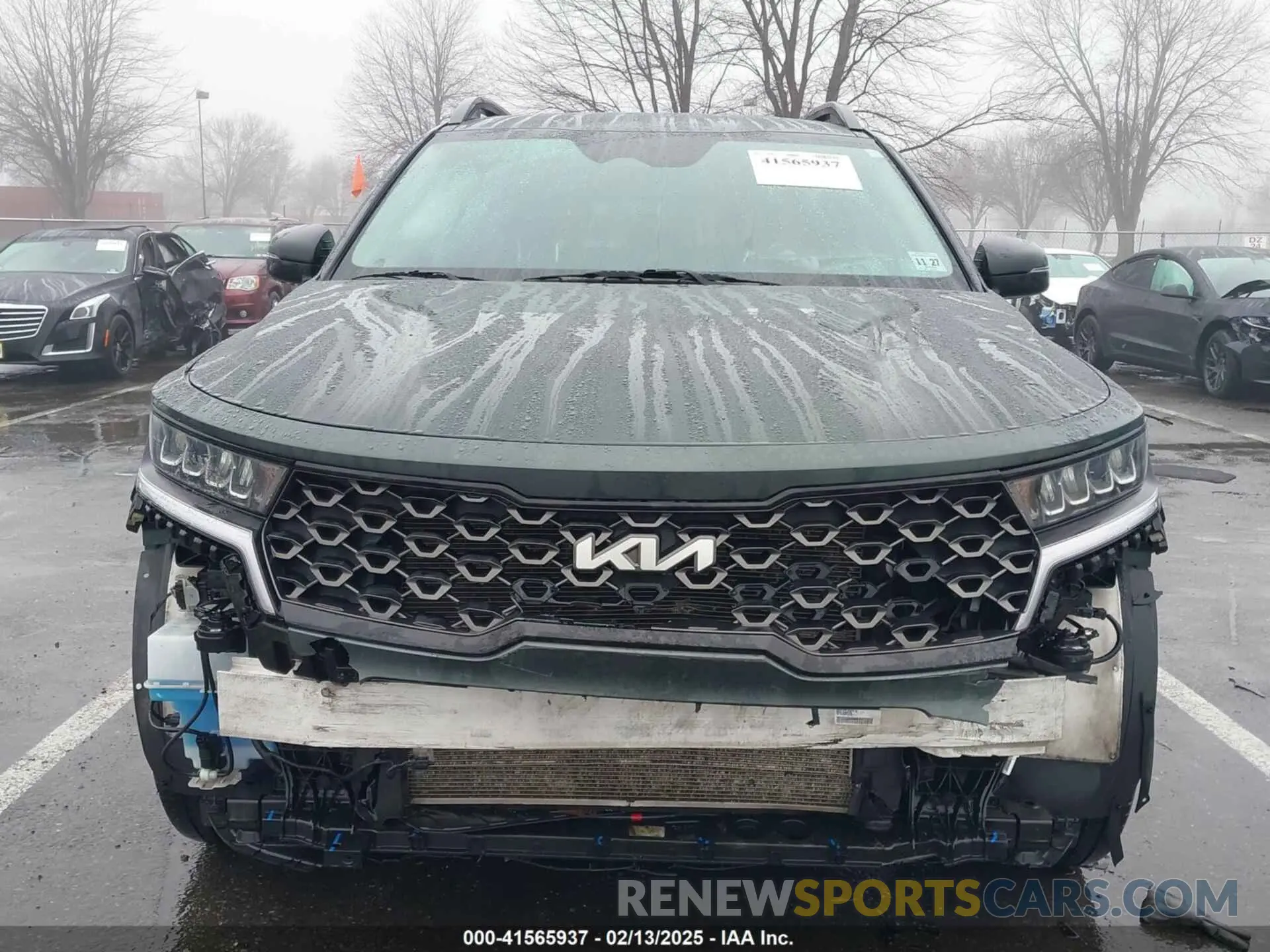 12 Photograph of a damaged car 5XYRLDLC2NG161723 KIA SORENTO 2022