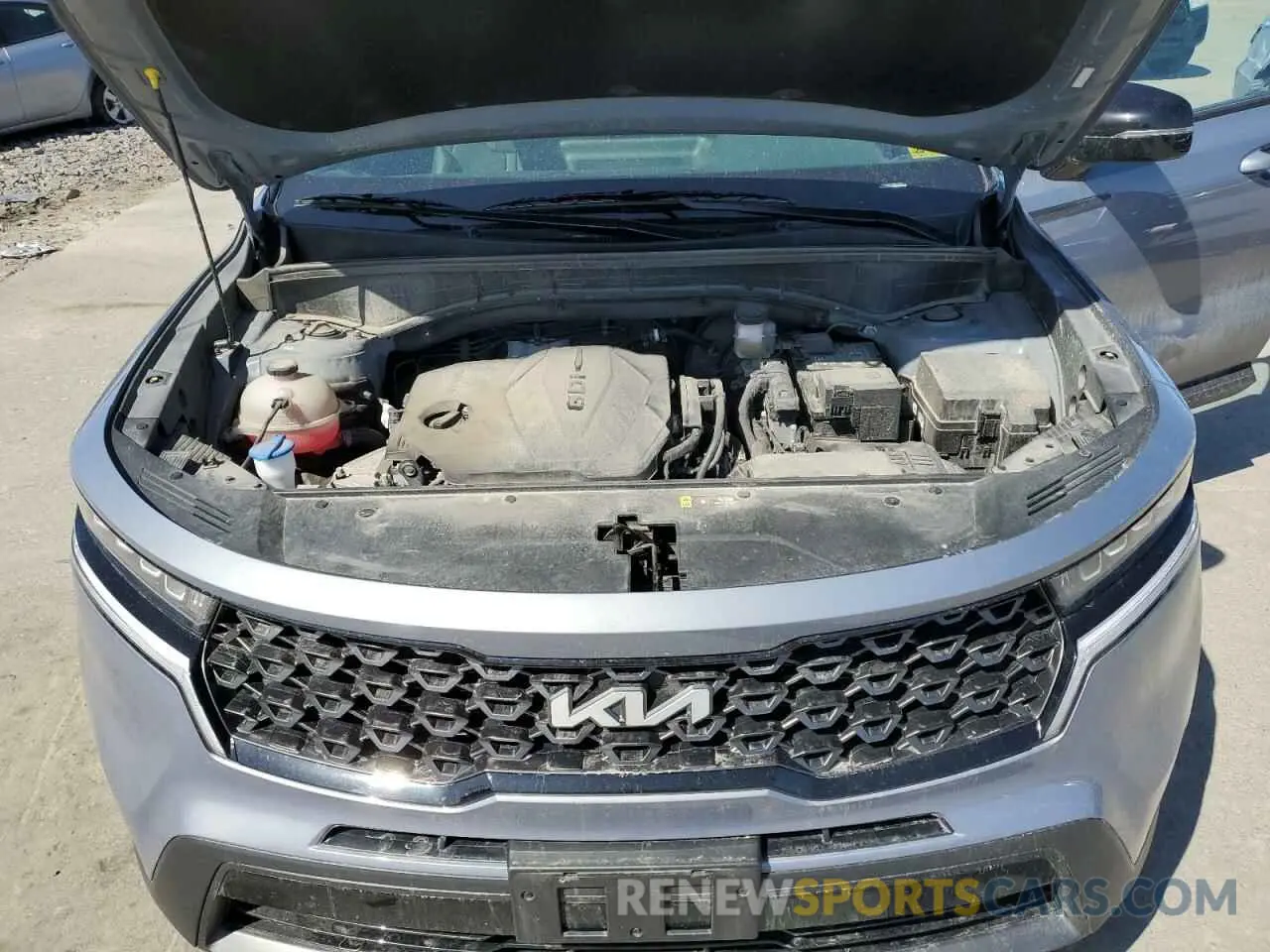 12 Photograph of a damaged car 5XYRLDLC5NG085365 KIA SORENTO 2022