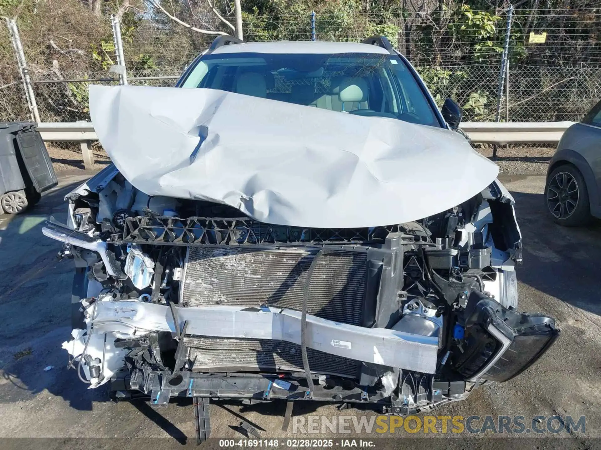 12 Photograph of a damaged car 5XYRLDLC5NG119949 KIA SORENTO 2022