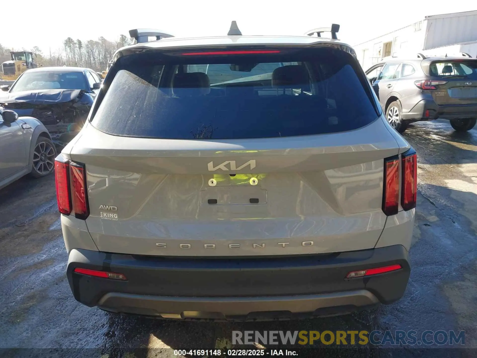 16 Photograph of a damaged car 5XYRLDLC5NG119949 KIA SORENTO 2022