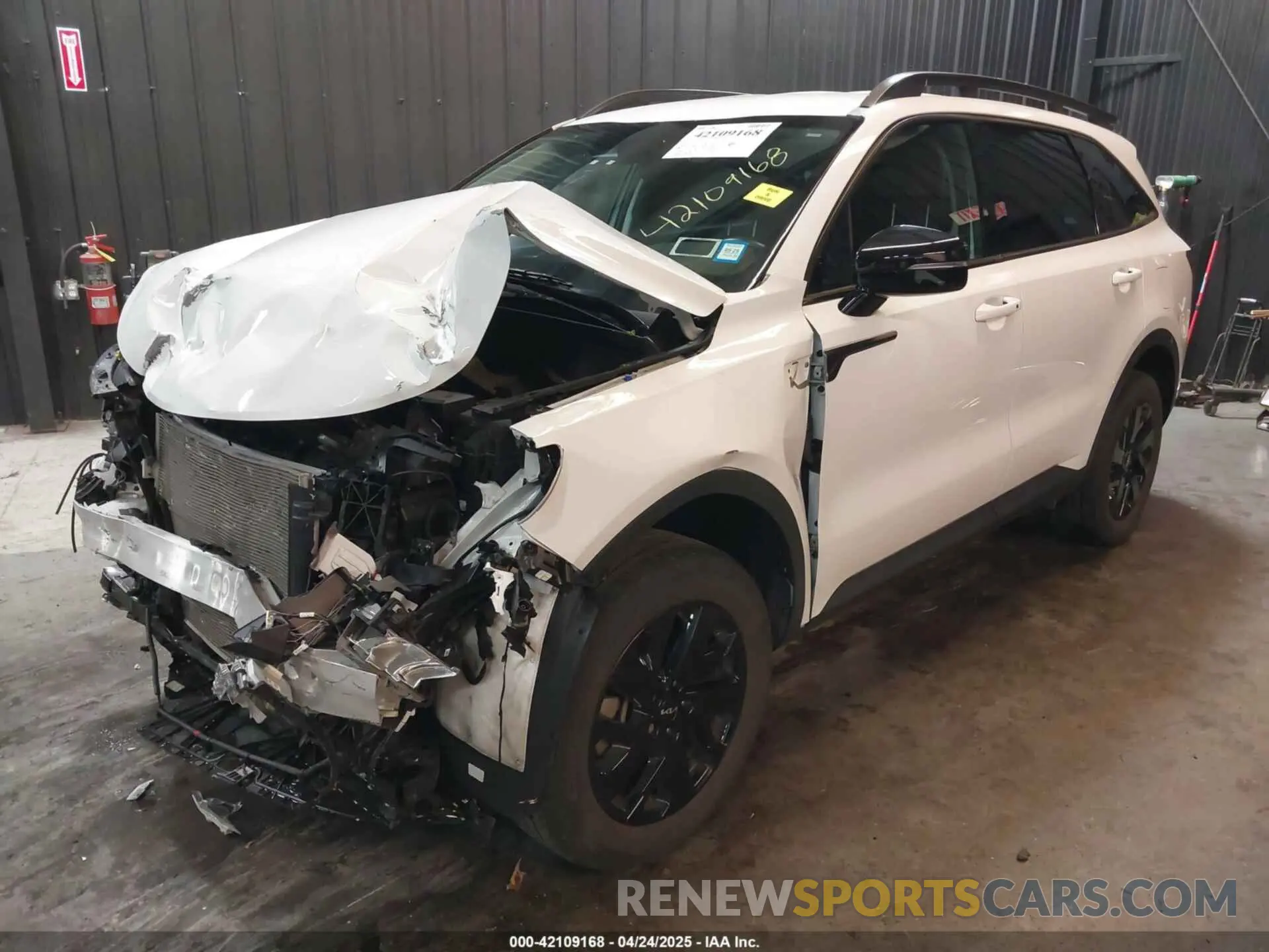 2 Photograph of a damaged car 5XYRLDLC9NG118254 KIA SORENTO 2022