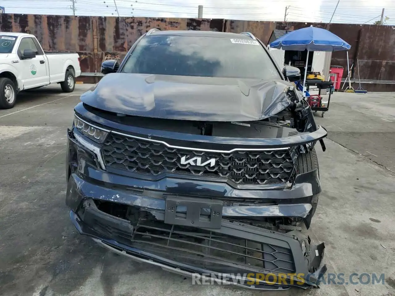 5 Photograph of a damaged car KNDRG4LG2N5120377 KIA SORENTO 2022