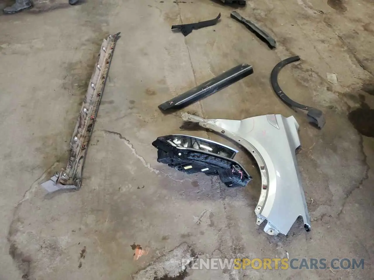 13 Photograph of a damaged car KNDRGDLG1N5112951 KIA SORENTO 2022
