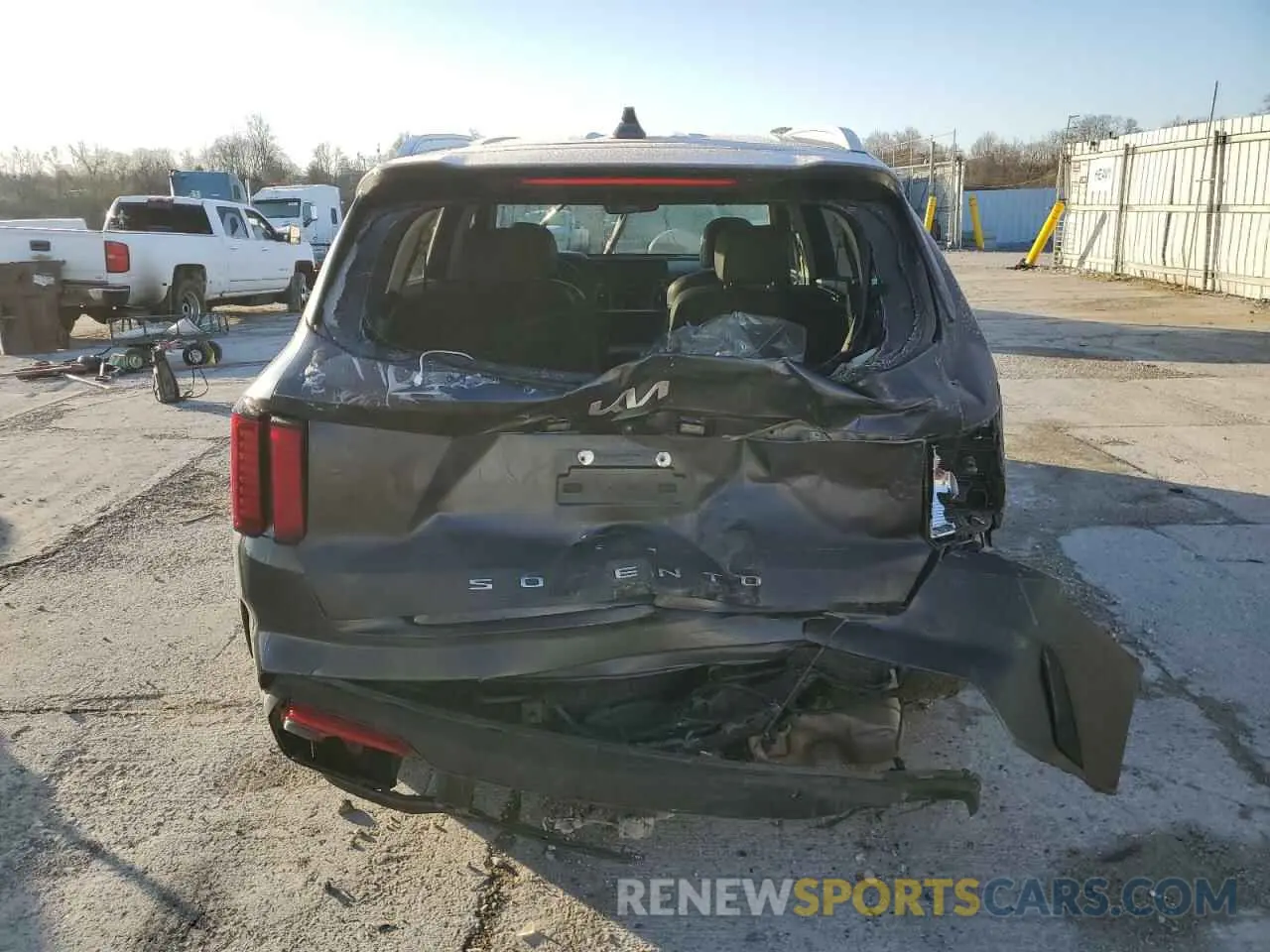 6 Photograph of a damaged car KNDRH4LG2N5069086 KIA SORENTO 2022