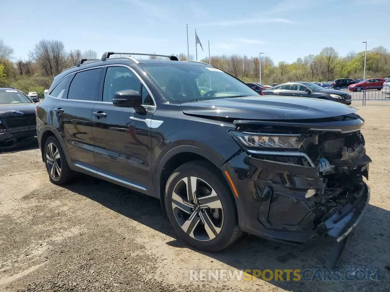 4 Photograph of a damaged car KNDRHDLG0N5097811 KIA SORENTO 2022