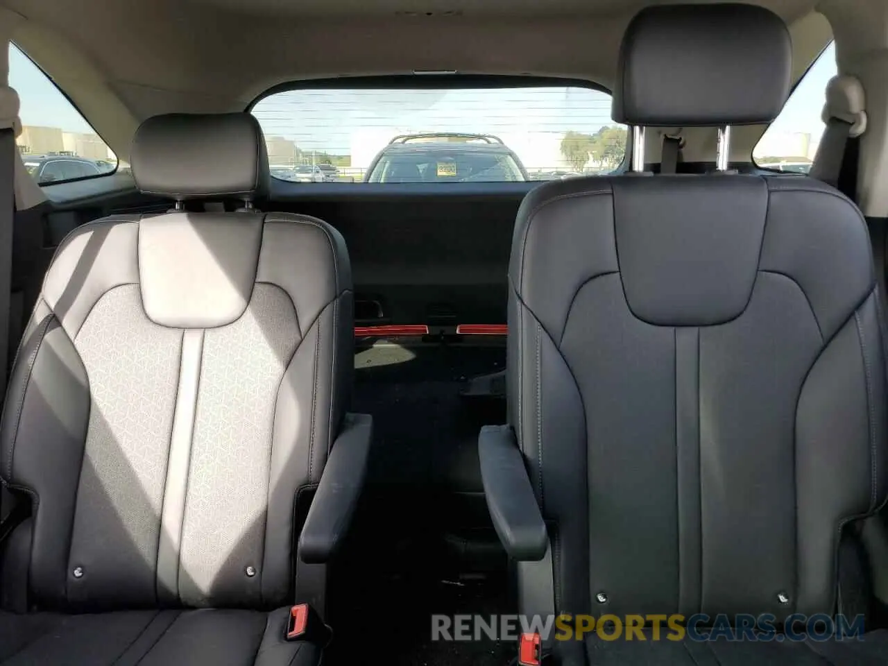 10 Photograph of a damaged car KNDRHDLG8N5121319 KIA SORENTO 2022