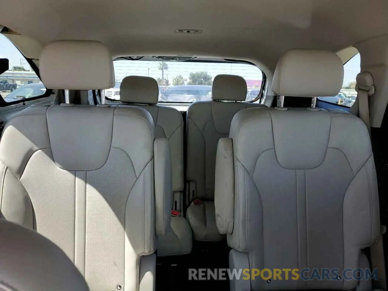 10 Photograph of a damaged car KNDRJDLH4N5116499 KIA SORENTO 2022