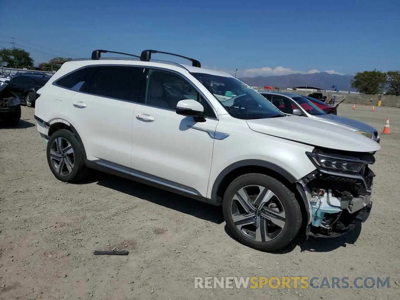 4 Photograph of a damaged car KNDRJDLH4N5116499 KIA SORENTO 2022