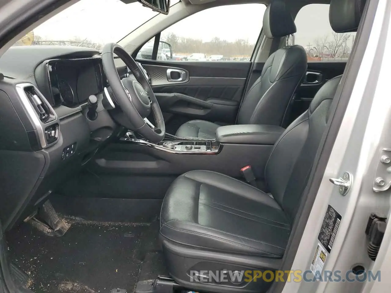 7 Photograph of a damaged car KNDRJDLH7N5118702 KIA SORENTO 2022