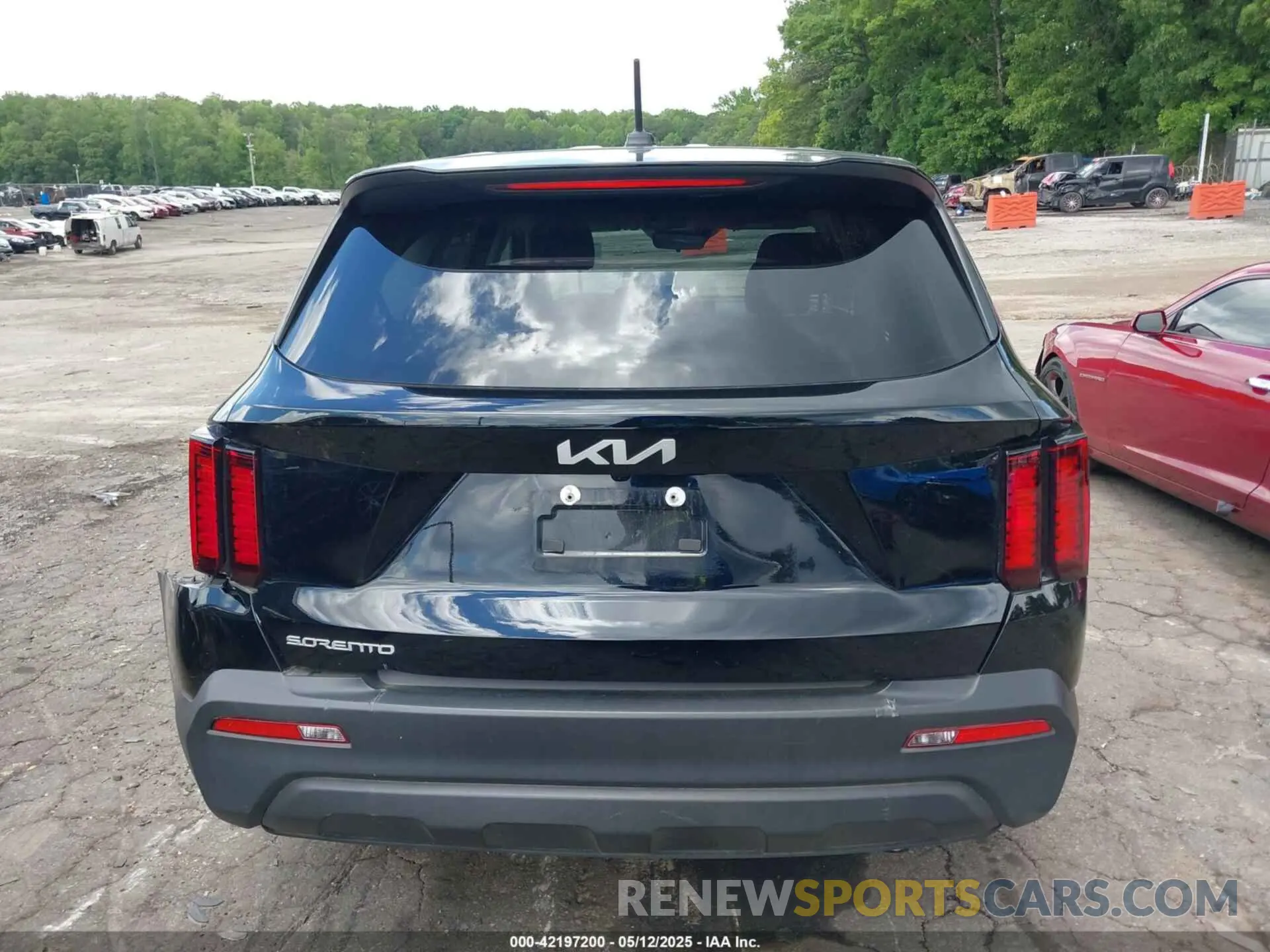 16 Photograph of a damaged car 5XYRG4LC1PG226455 KIA SORENTO 2023