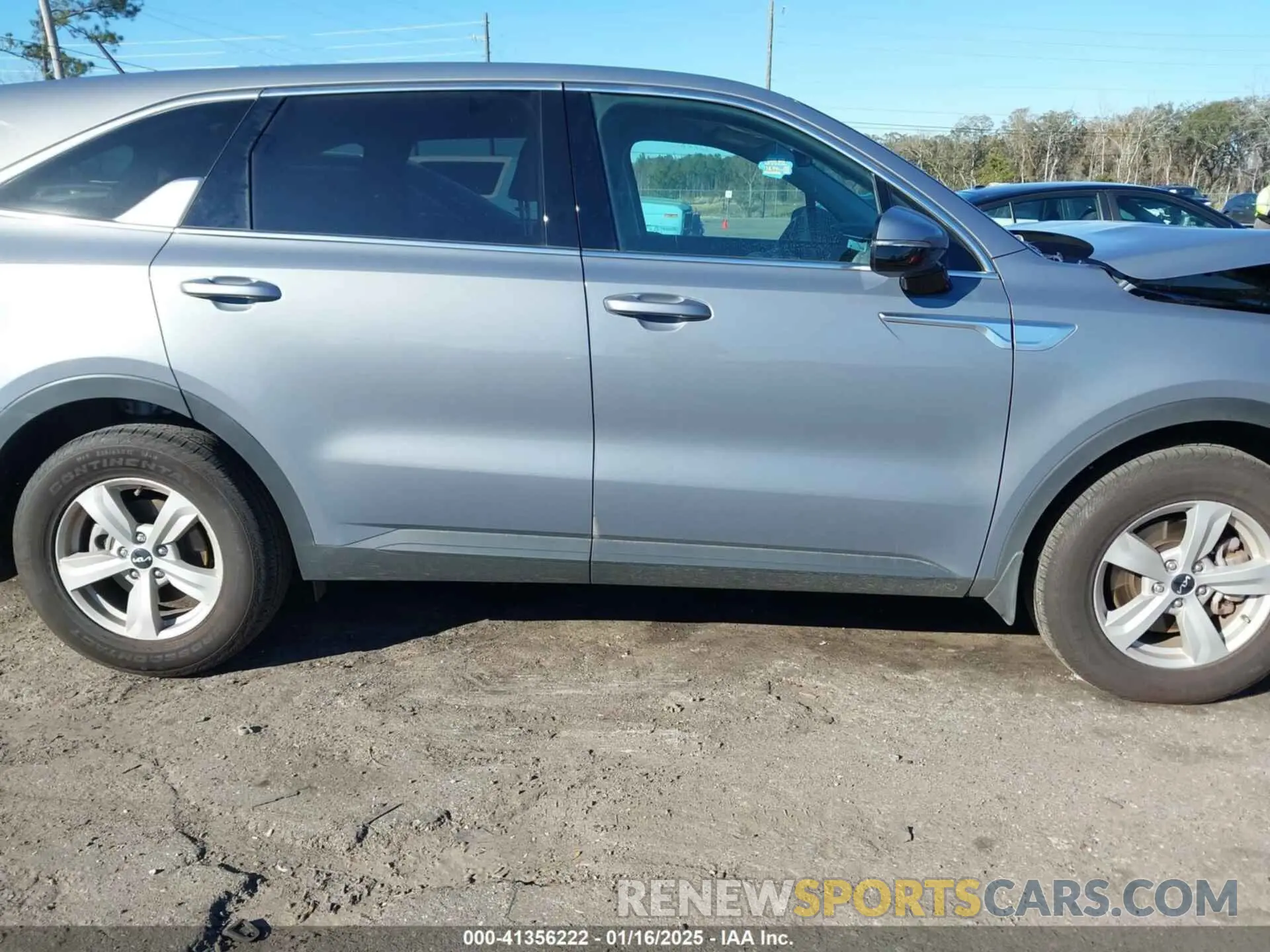 13 Photograph of a damaged car 5XYRG4LC1PG231221 KIA SORENTO 2023