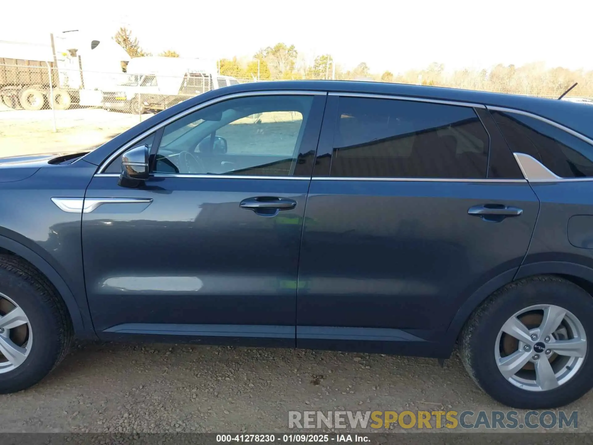 14 Photograph of a damaged car 5XYRG4LC2PG165455 KIA SORENTO 2023