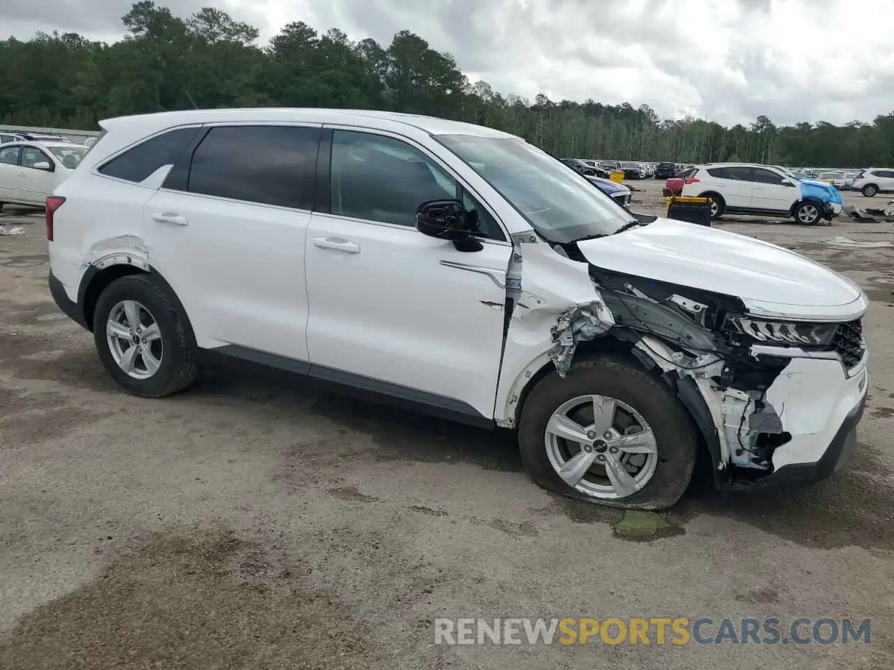 4 Photograph of a damaged car 5XYRG4LC4PG191457 KIA SORENTO 2023