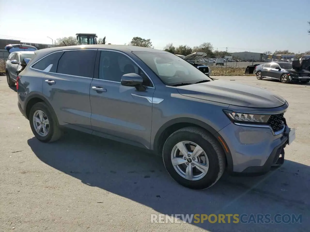 4 Photograph of a damaged car 5XYRG4LC6PG176068 KIA SORENTO 2023