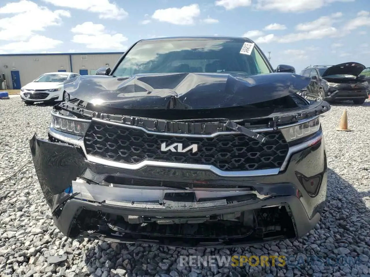 5 Photograph of a damaged car 5XYRG4LCXPG185856 KIA SORENTO 2023