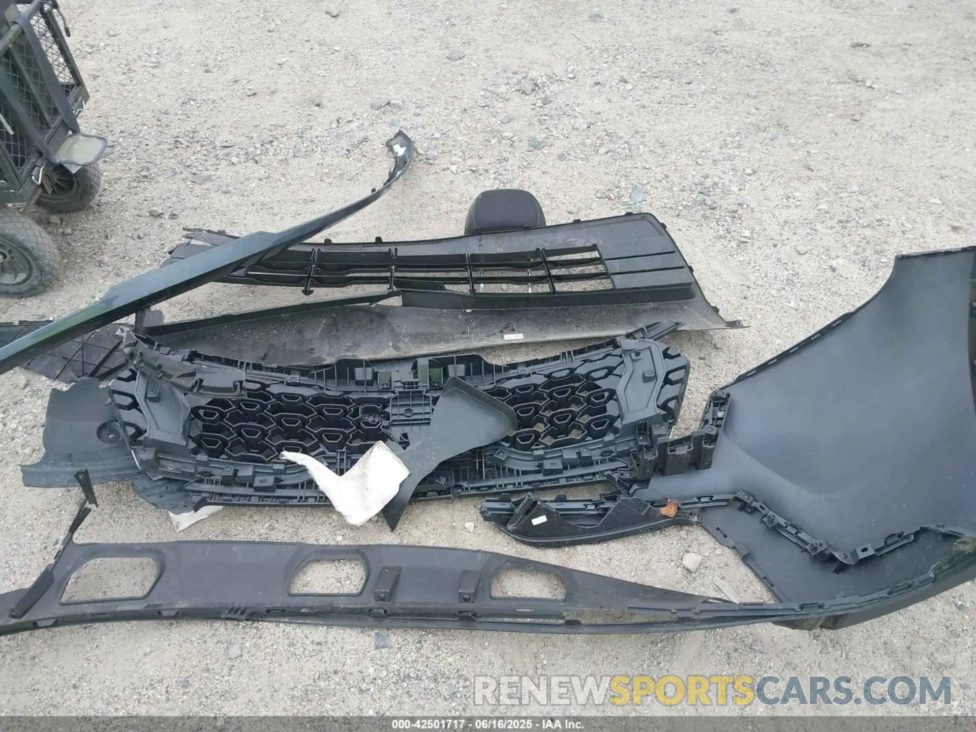 12 Photograph of a damaged car 5XYRG4LCXPG228639 KIA SORENTO 2023