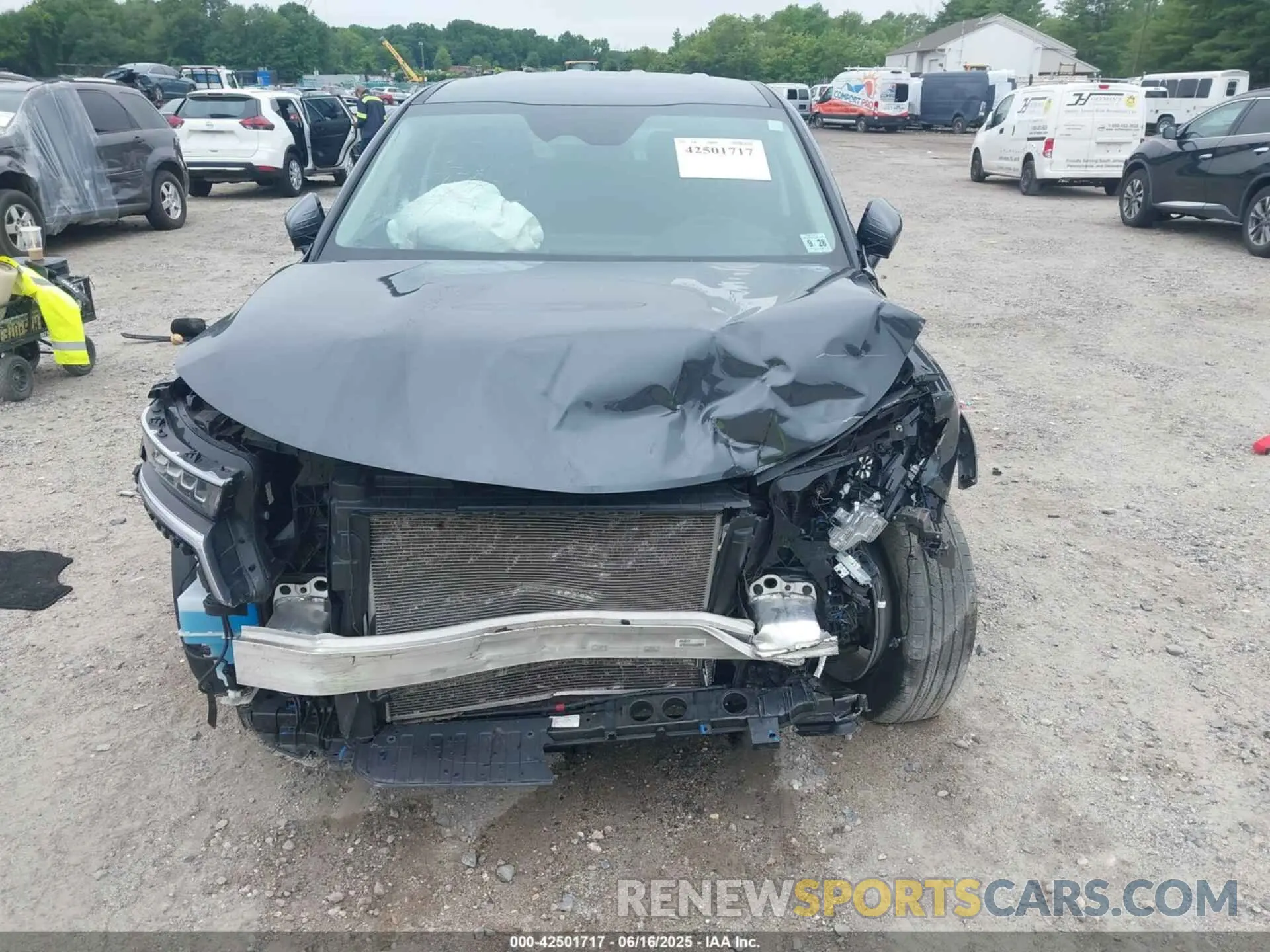 13 Photograph of a damaged car 5XYRG4LCXPG228639 KIA SORENTO 2023