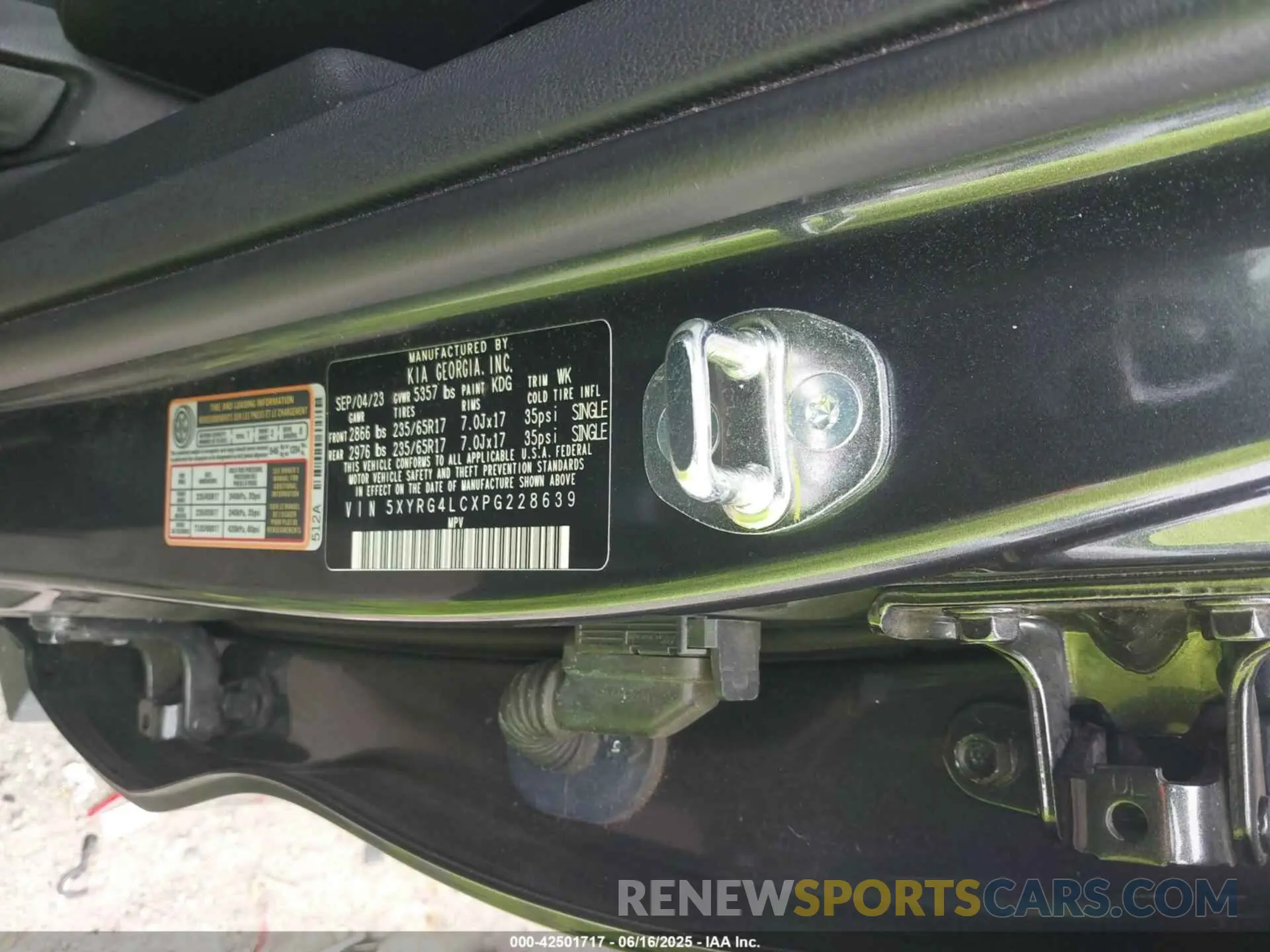 9 Photograph of a damaged car 5XYRG4LCXPG228639 KIA SORENTO 2023