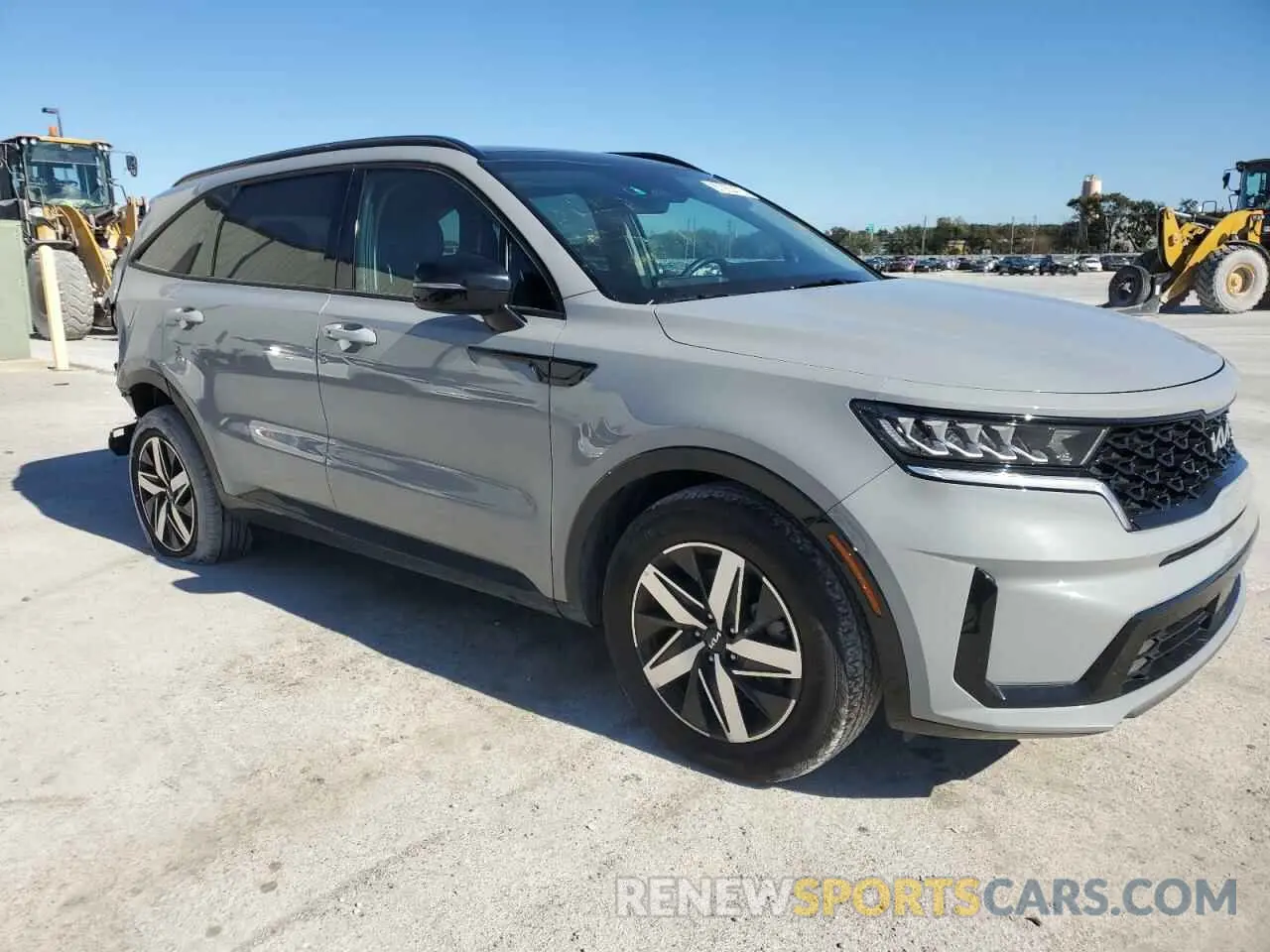 4 Photograph of a damaged car 5XYRH4LF0PG178647 KIA SORENTO 2023