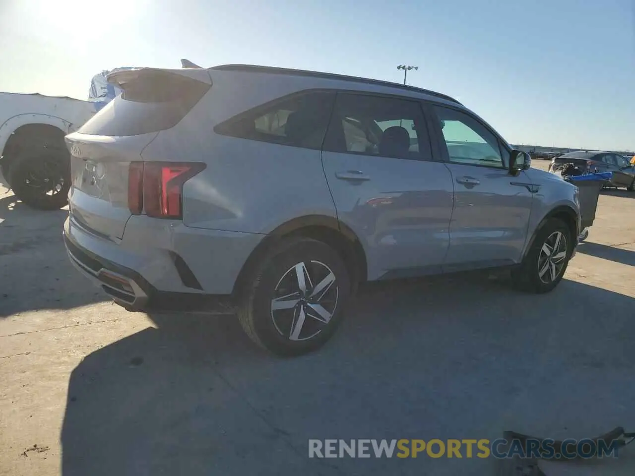 3 Photograph of a damaged car 5XYRH4LF1PG200140 KIA SORENTO 2023