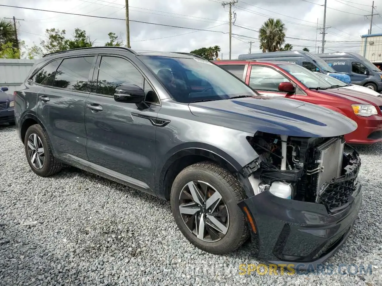 4 Photograph of a damaged car 5XYRH4LF2PG206903 KIA SORENTO 2023