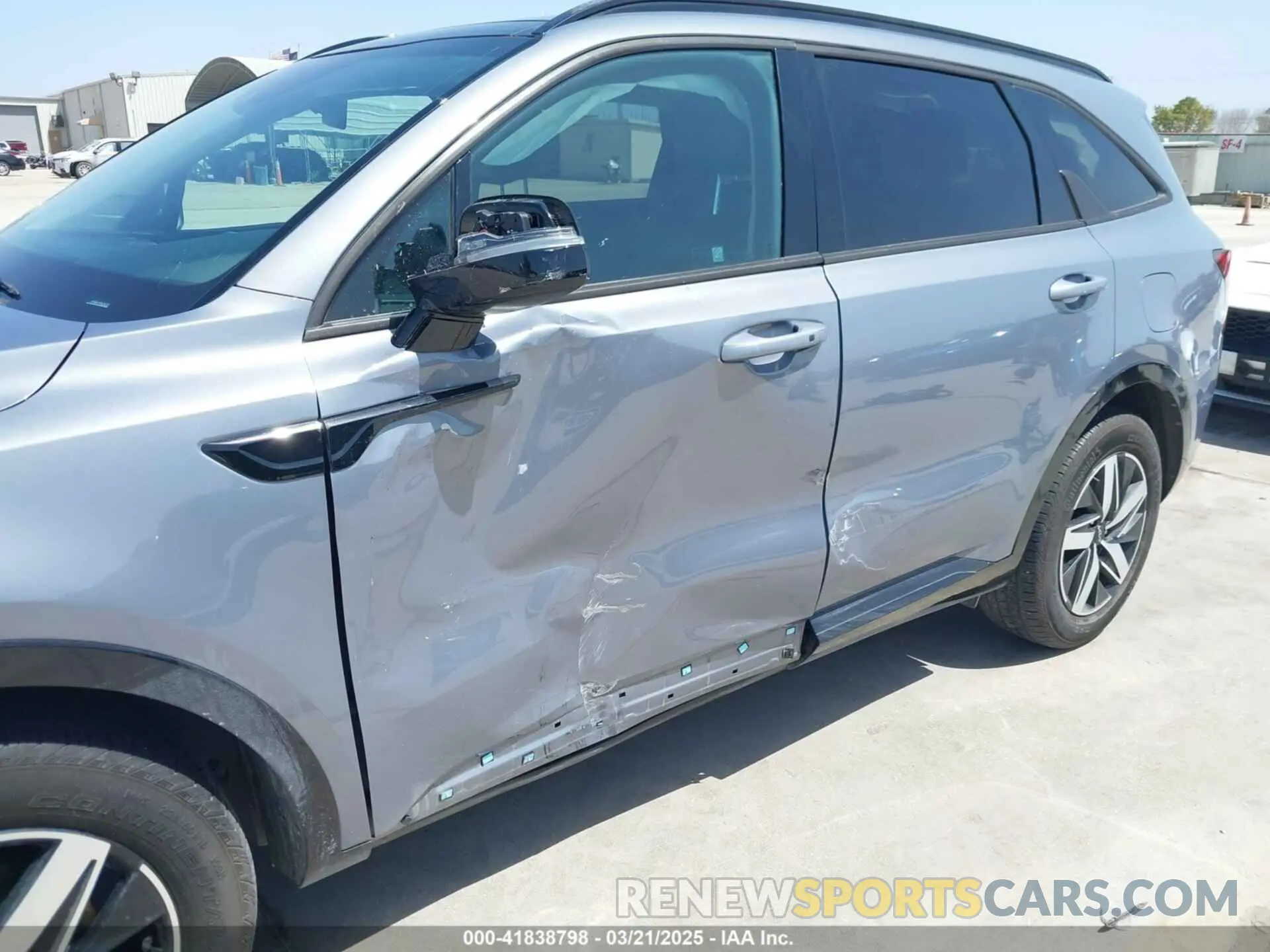 6 Photograph of a damaged car 5XYRH4LF4PG201251 KIA SORENTO 2023