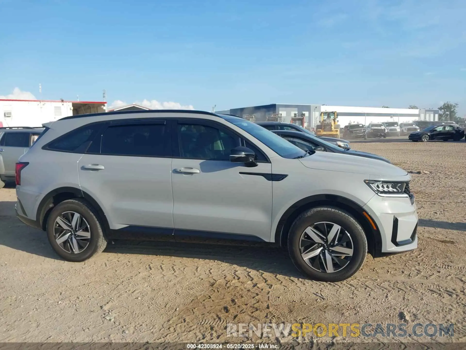 13 Photograph of a damaged car 5XYRH4LF9PG205862 KIA SORENTO 2023