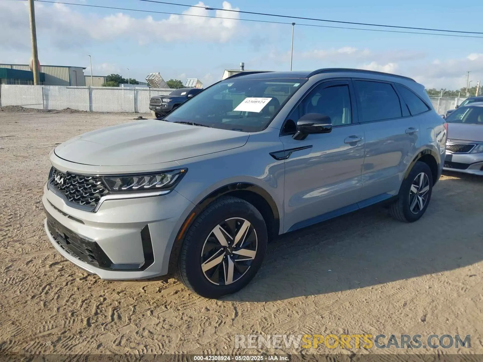 2 Photograph of a damaged car 5XYRH4LF9PG205862 KIA SORENTO 2023