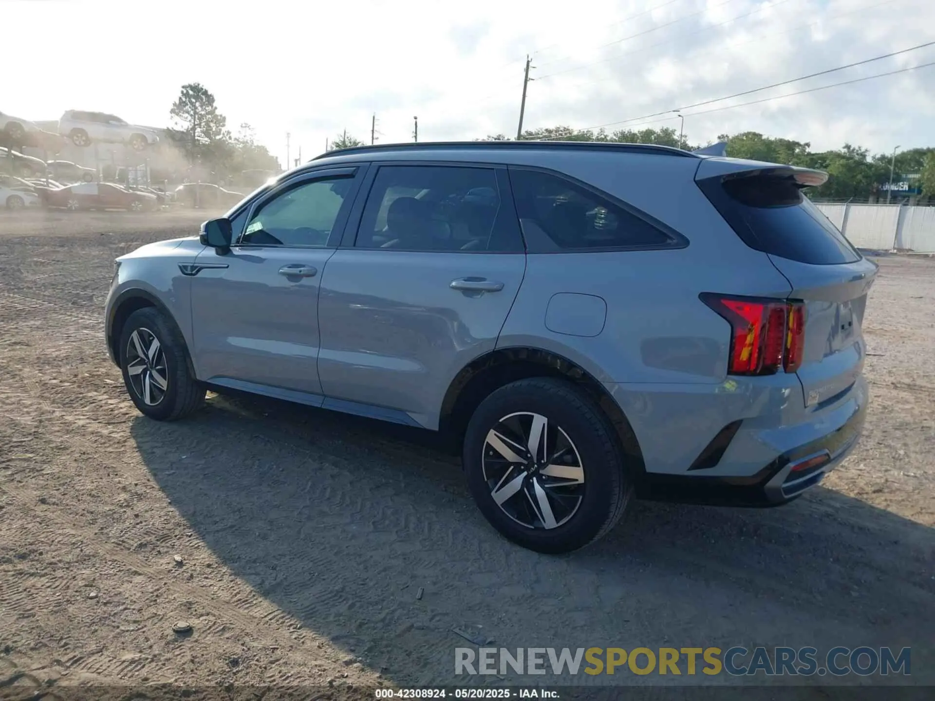 3 Photograph of a damaged car 5XYRH4LF9PG205862 KIA SORENTO 2023