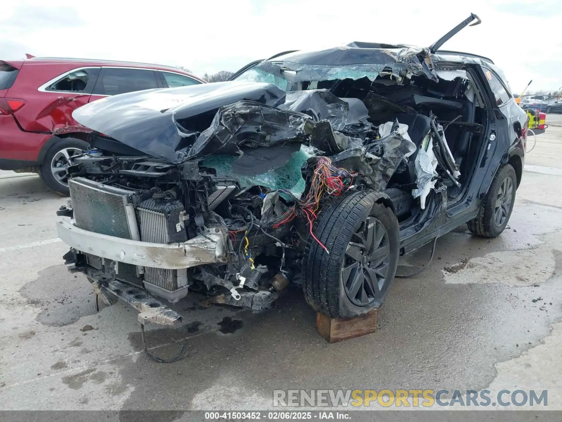2 Photograph of a damaged car 5XYRH4LFXPG189333 KIA SORENTO 2023