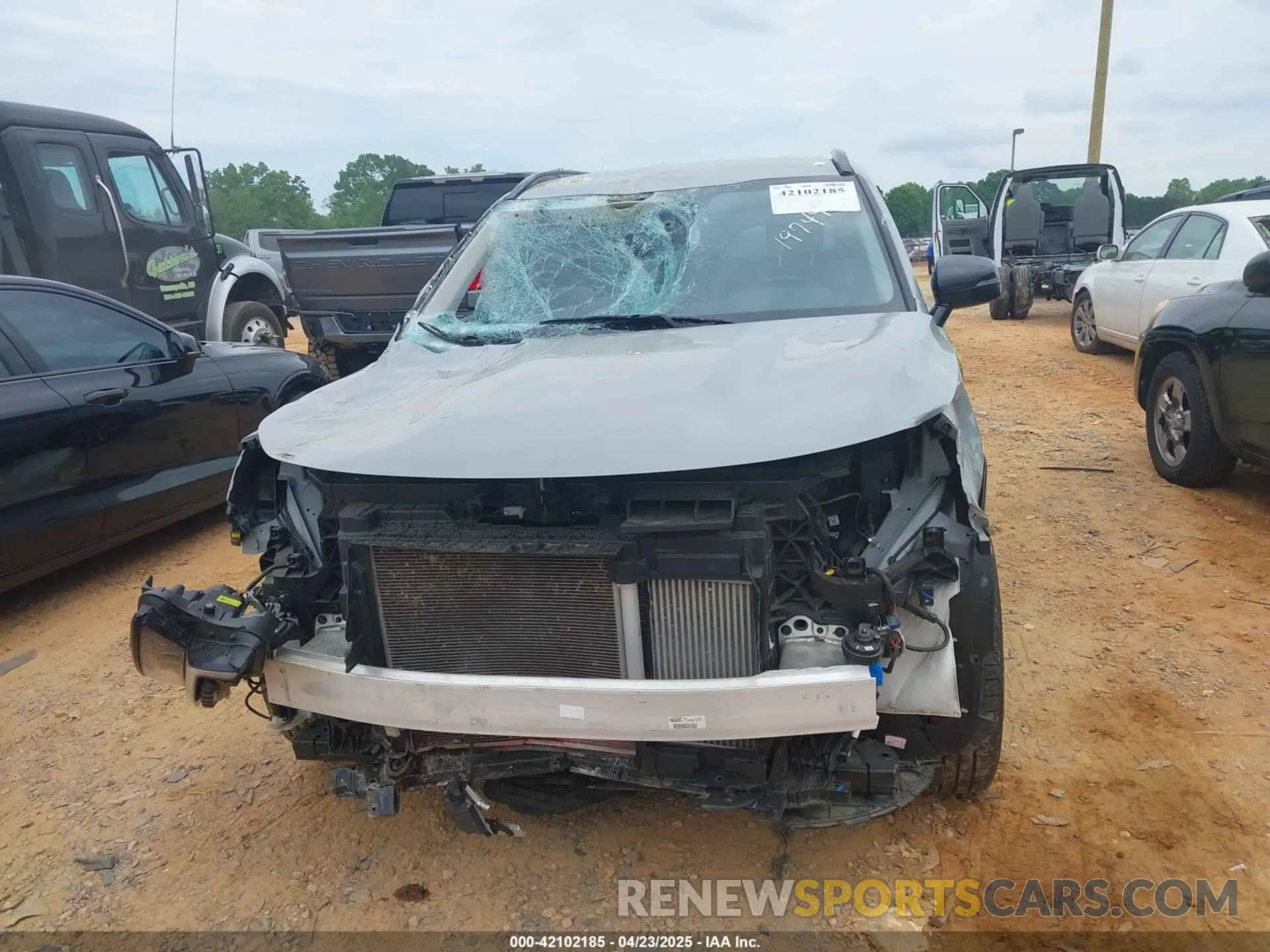 12 Photograph of a damaged car 5XYRH4LFXPG197495 KIA SORENTO 2023