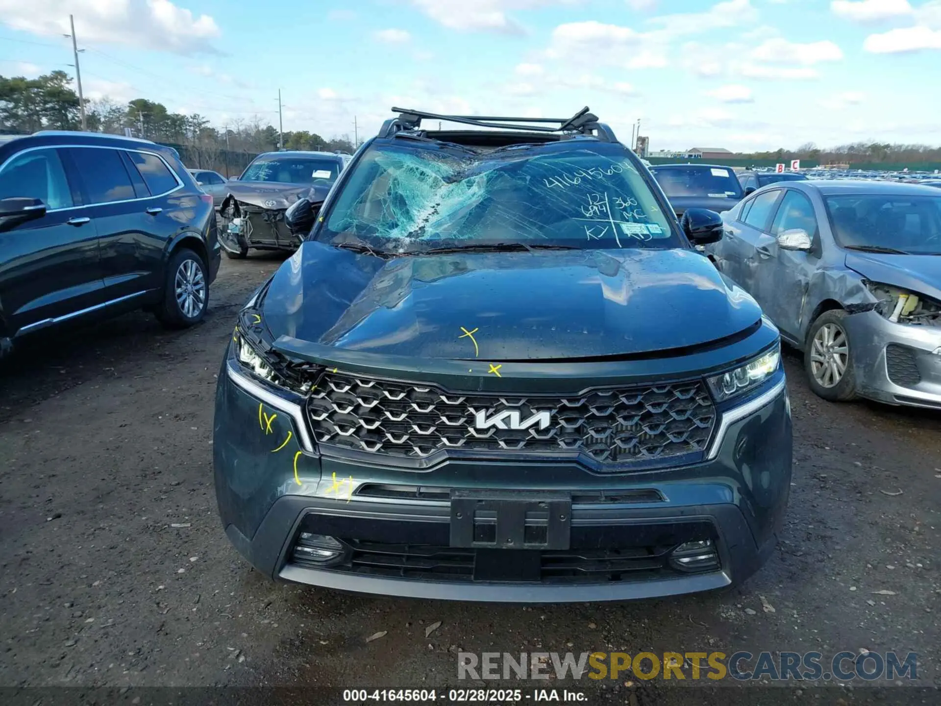 12 Photograph of a damaged car 5XYRHDLF1PG227287 KIA SORENTO 2023