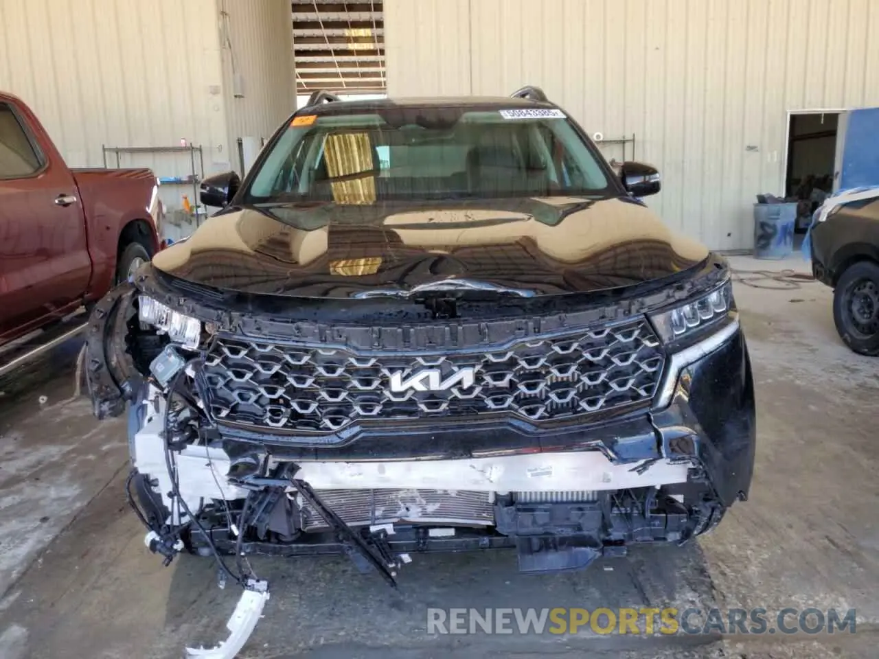 5 Photograph of a damaged car 5XYRHDLF1PG251489 KIA SORENTO 2023