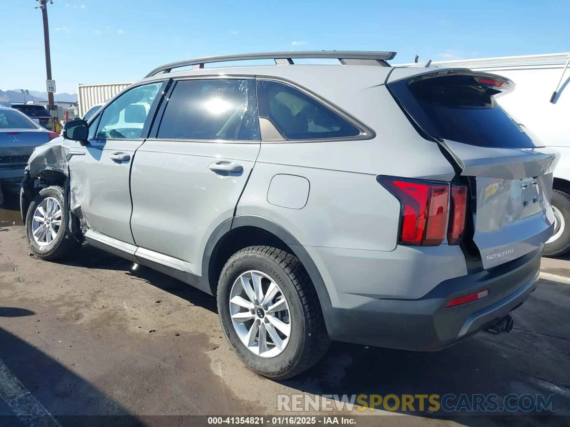 3 Photograph of a damaged car 5XYRHDLF8PG164429 KIA SORENTO 2023