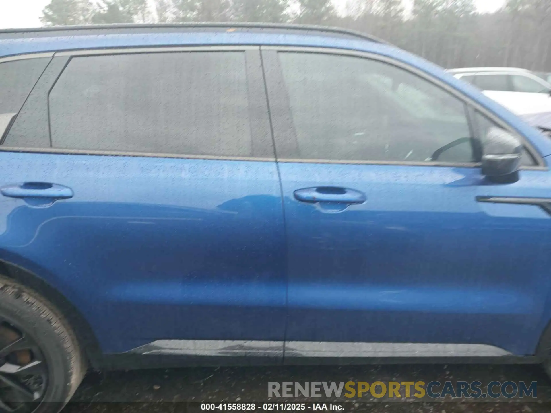 13 Photograph of a damaged car 5XYRK4LF0PG228710 KIA SORENTO 2023