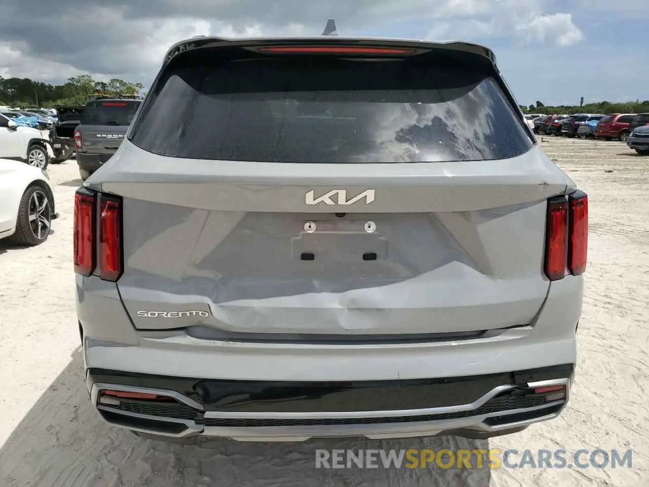 6 Photograph of a damaged car 5XYRK4LF2PG206496 KIA SORENTO 2023