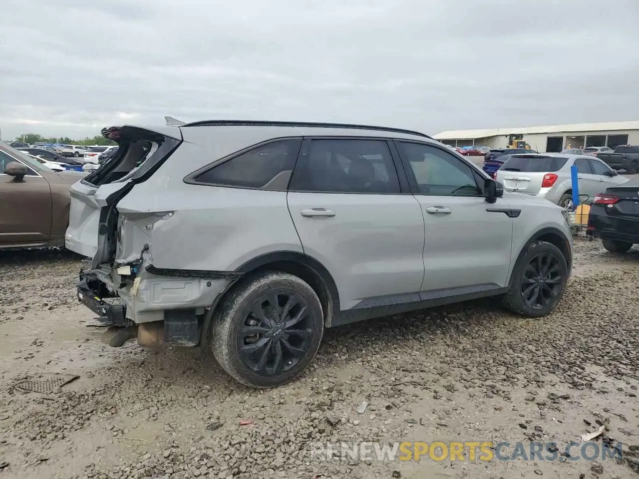 3 Photograph of a damaged car 5XYRK4LF7PG169090 KIA SORENTO 2023