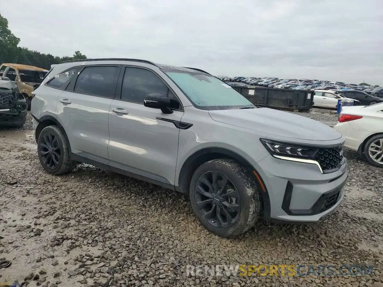 4 Photograph of a damaged car 5XYRK4LF7PG169090 KIA SORENTO 2023