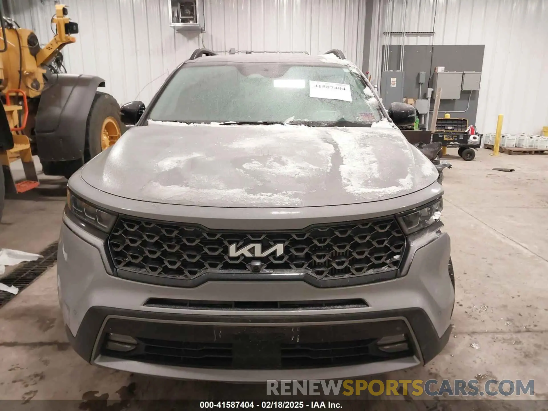 13 Photograph of a damaged car 5XYRKDLF0PG189570 KIA SORENTO 2023