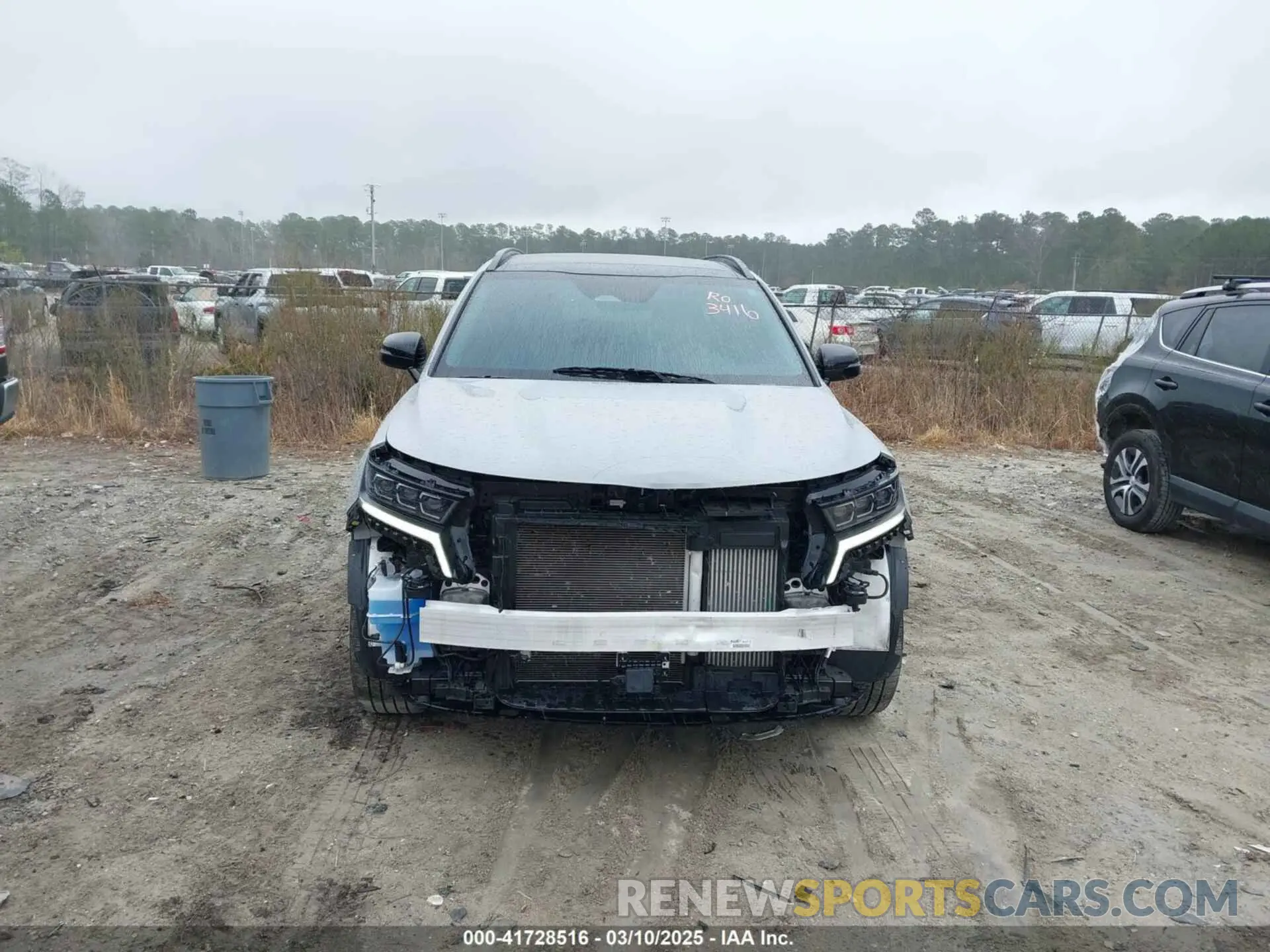 13 Photograph of a damaged car 5XYRKDLF0PG220283 KIA SORENTO 2023