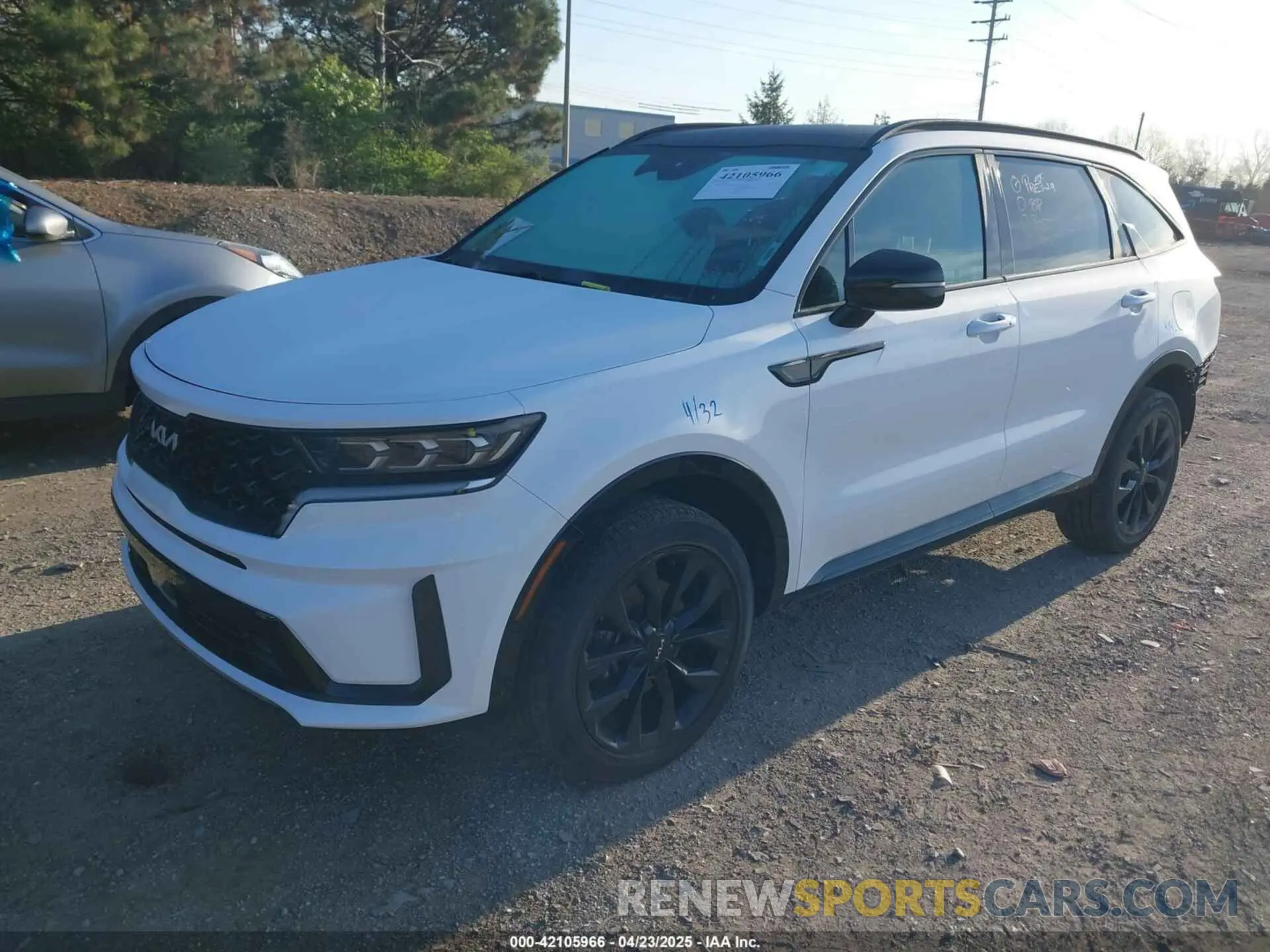 2 Photograph of a damaged car 5XYRKDLF1PG202133 KIA SORENTO 2023