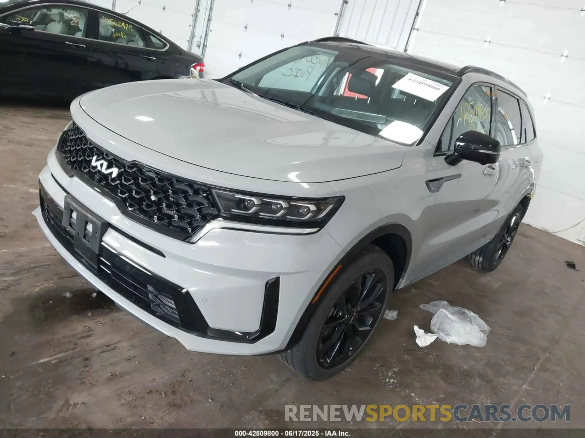 2 Photograph of a damaged car 5XYRKDLF1PG208689 KIA SORENTO 2023