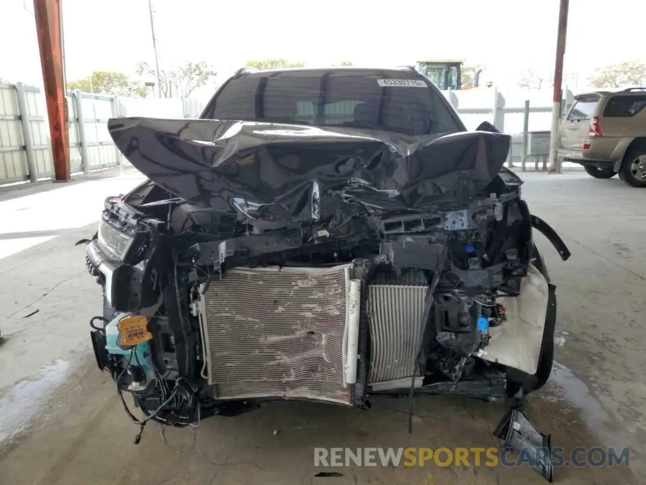 5 Photograph of a damaged car 5XYRKDLF1PG250327 KIA SORENTO 2023