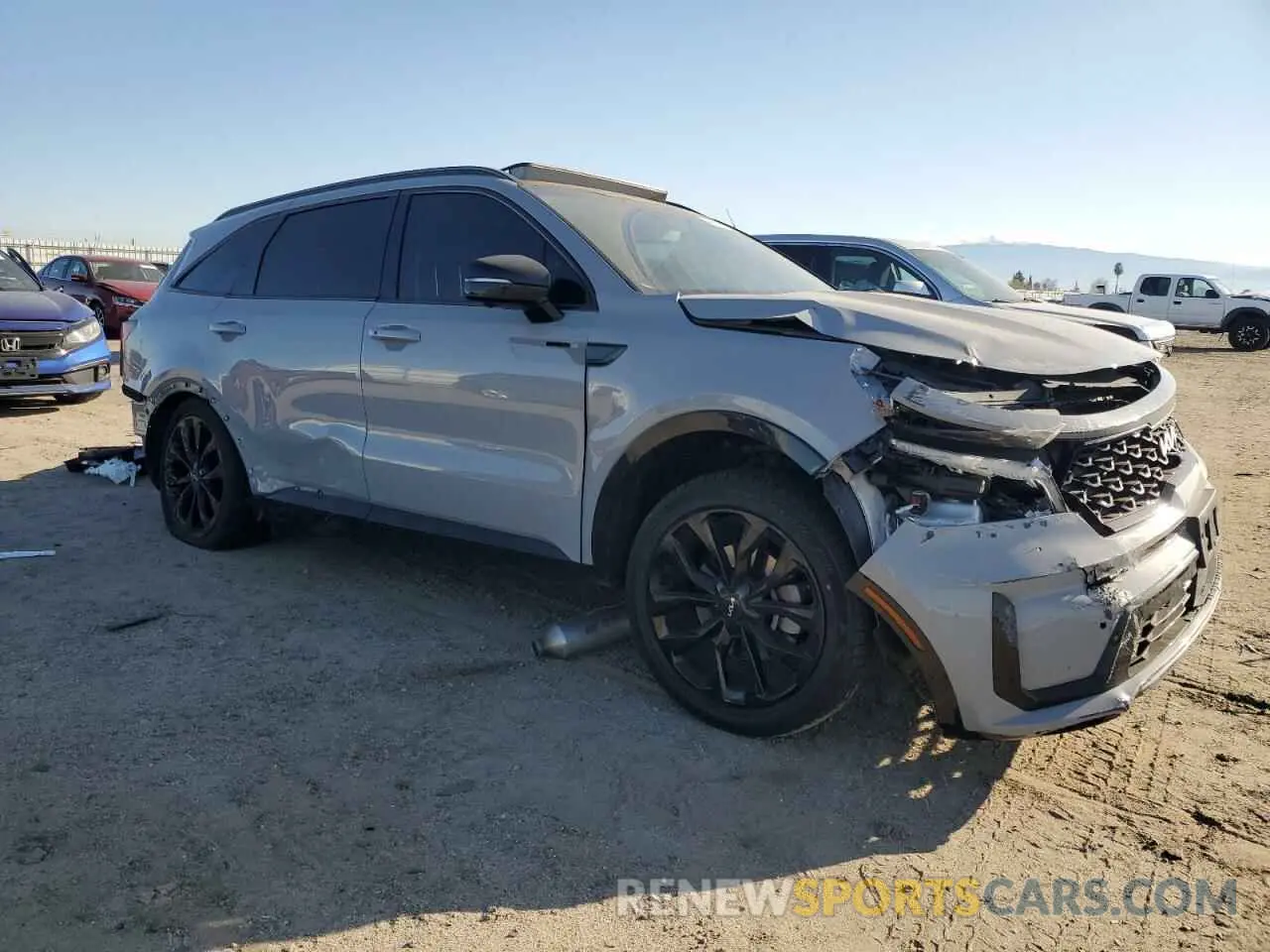 4 Photograph of a damaged car 5XYRKDLF2PG203596 KIA SORENTO 2023
