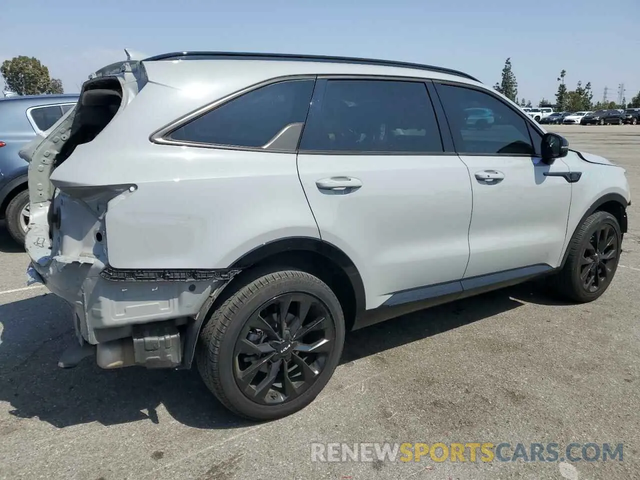 3 Photograph of a damaged car 5XYRKDLF4PG166762 KIA SORENTO 2023