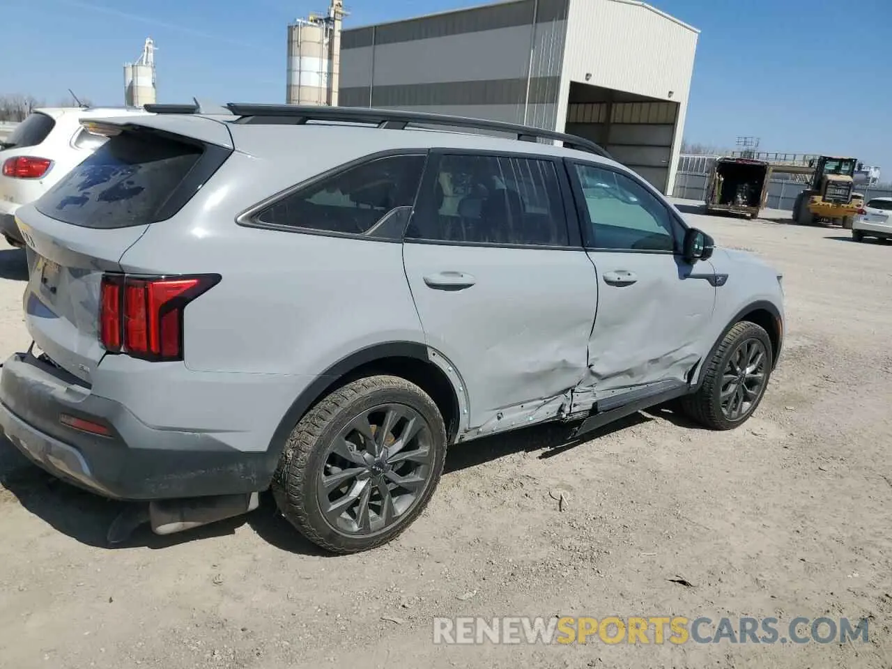3 Photograph of a damaged car 5XYRKDLF4PG225728 KIA SORENTO 2023